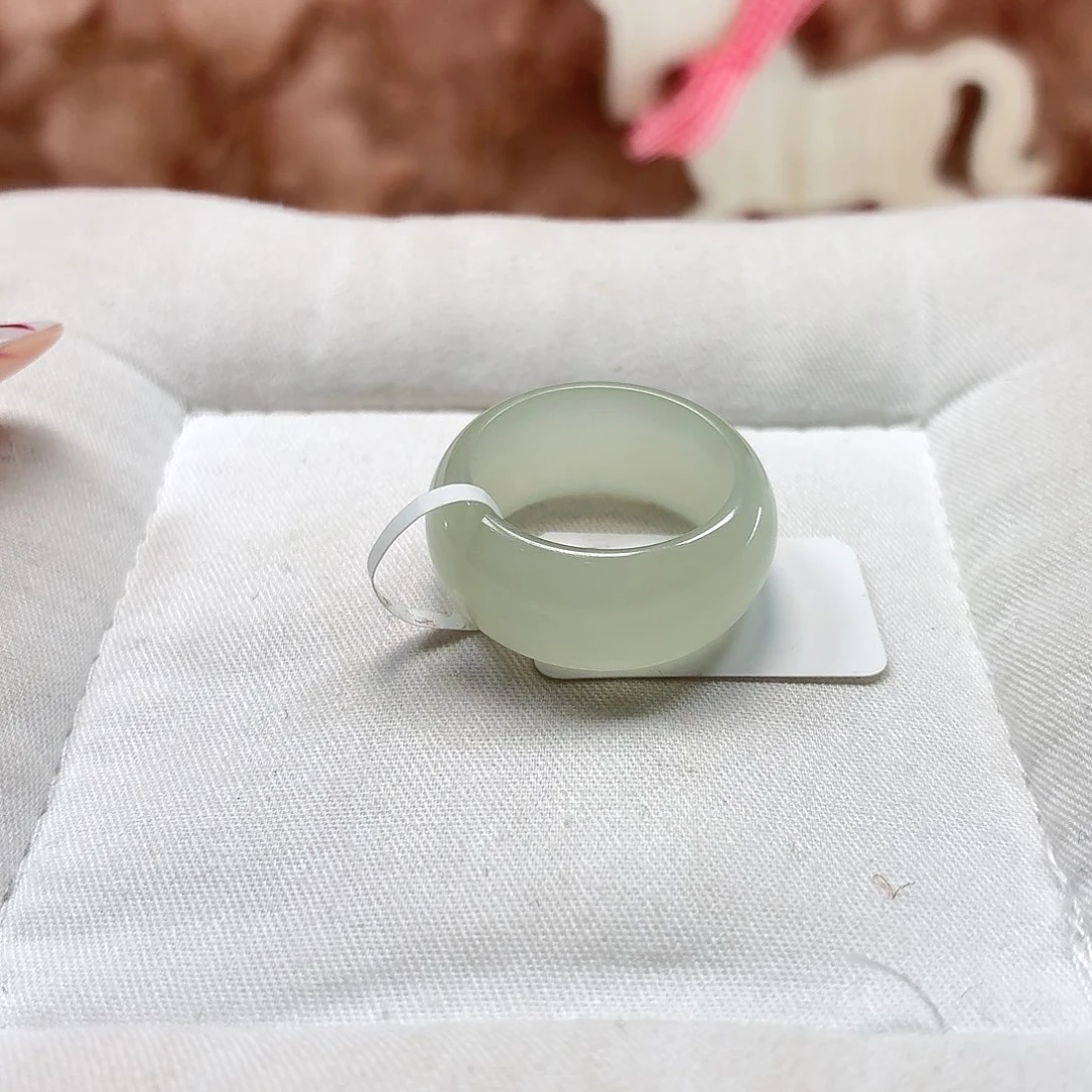 和田玉未镶嵌戒指