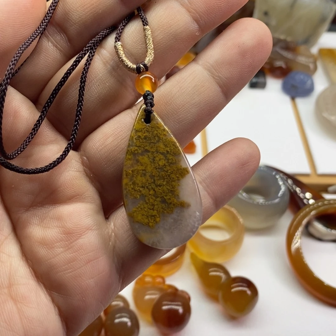 玛瑙/玉髓未镶嵌颈饰