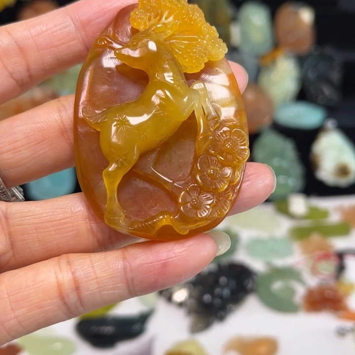 蛇纹石玉未镶嵌吊坠(赠链)