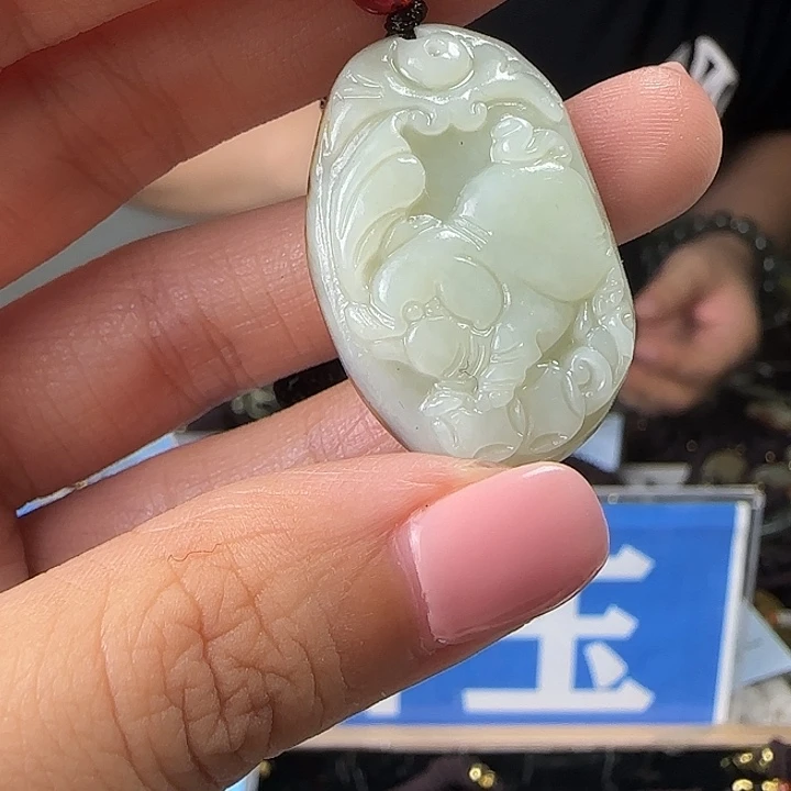 颈饰未镶嵌和田玉