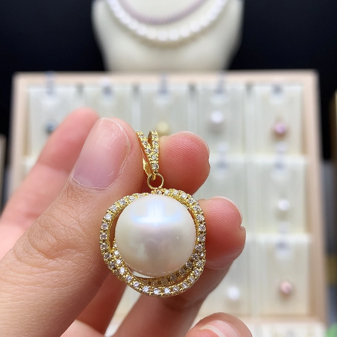 淡水珍珠合金颈饰