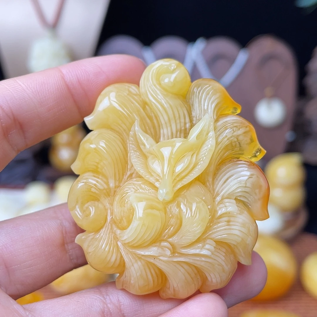 琥珀未镶嵌珠宝奇石