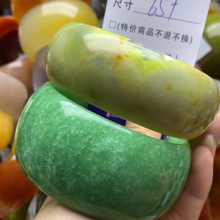 未镶嵌蛇纹石玉手镯