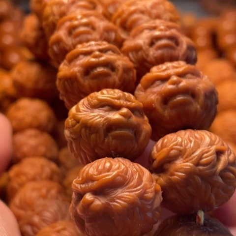 手串猴头核桃人**路舞台