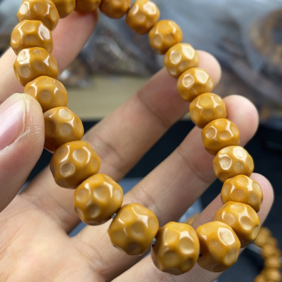 猴头核桃吊坠嗯……