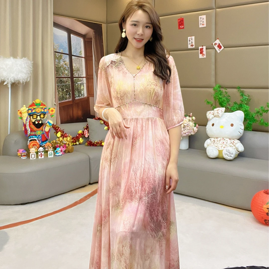 《俏俏推荐》优雅气质V领收腰链条真丝连衣裙 90448