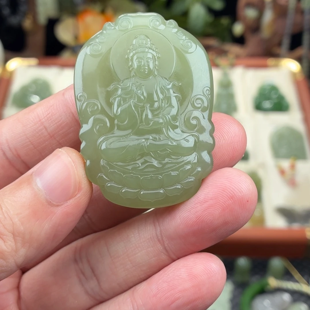 ****磊和田玉未镶嵌颈饰