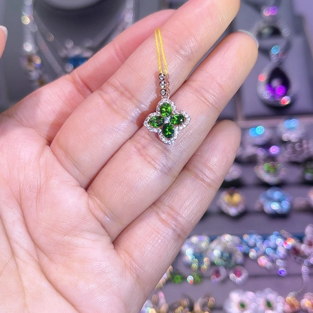 【闪购商品】透辉石吊坠银S925镶嵌