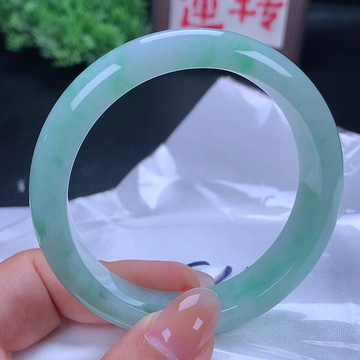 未镶嵌手镯翡翠115