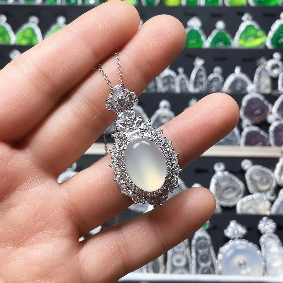 玛瑙/玉髓颈饰合金