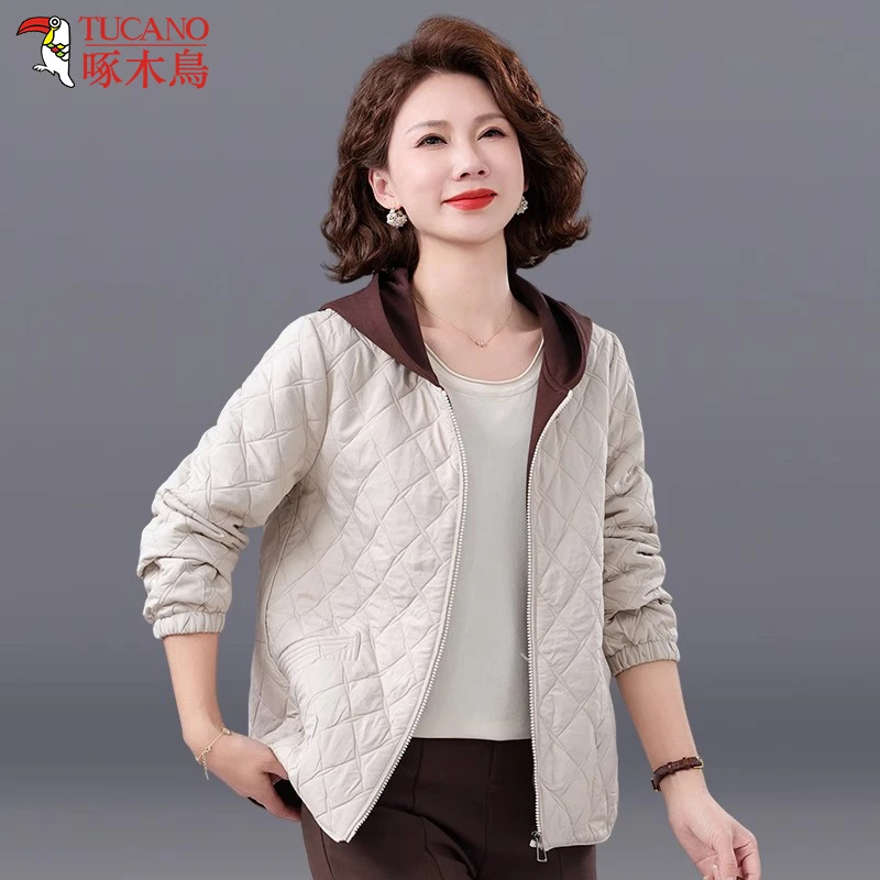 啄木鸟时尚妈妈秋装连帽外套新款中年女短款长袖上衣春秋气质夹克