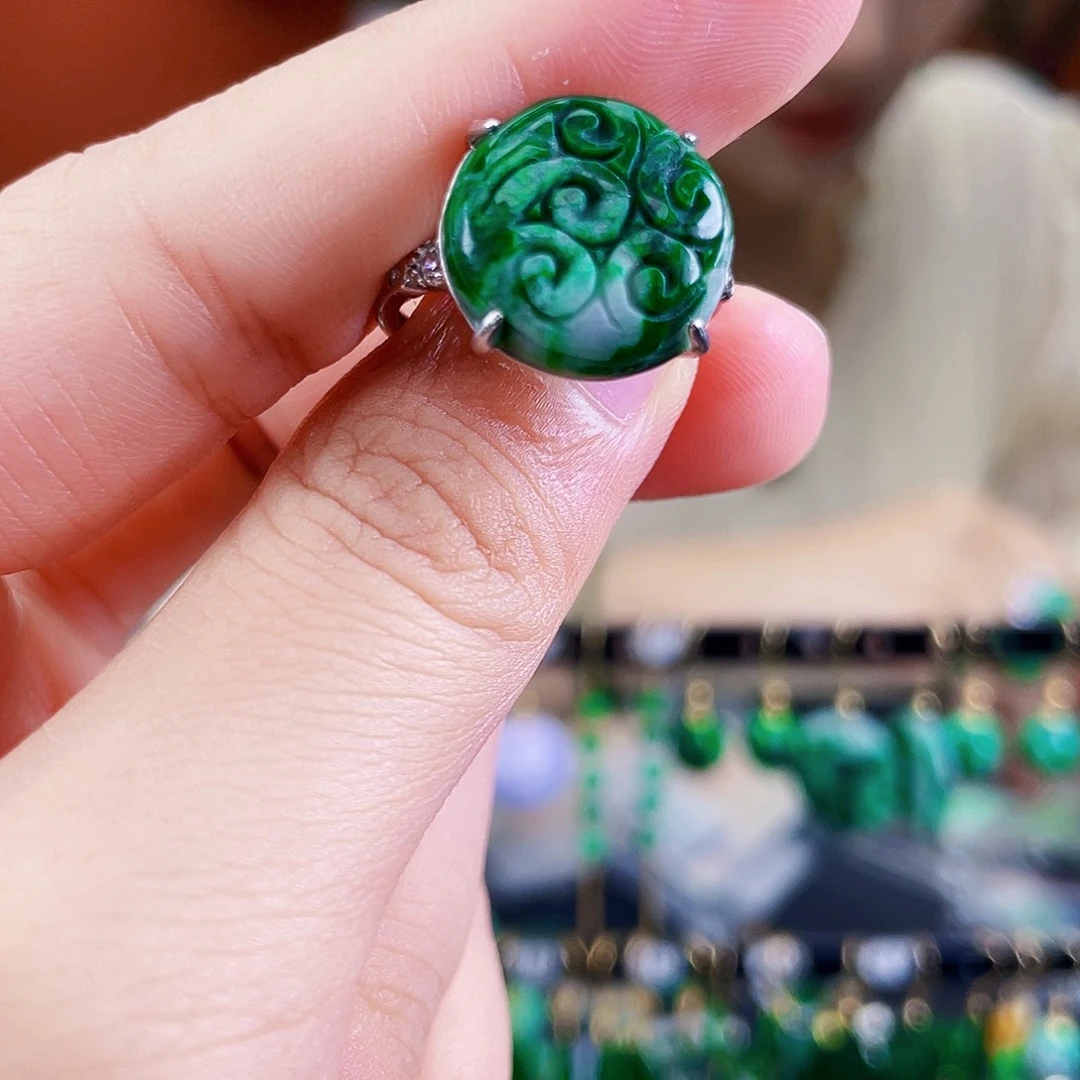 银S925镶嵌翡翠耳饰