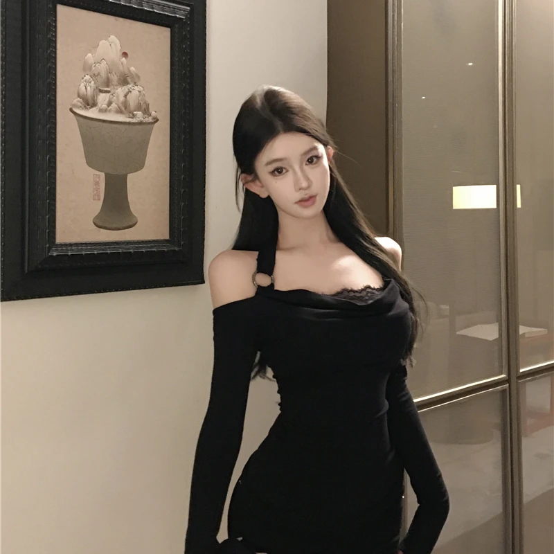 黑色辣妹蕾丝一字露肩长袖打底衫t恤女纯欲风修身紧挂脖短款上衣