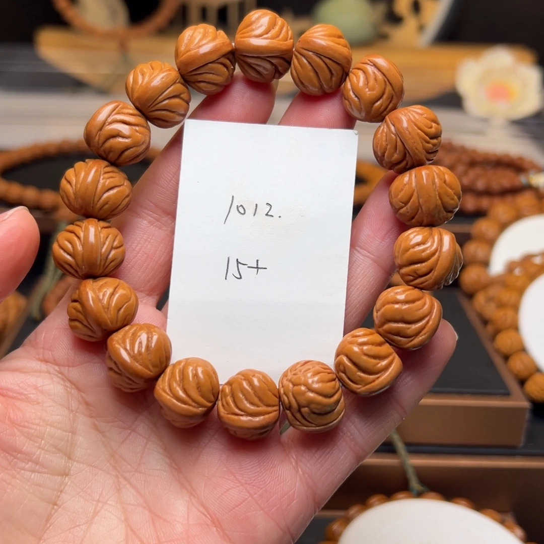 木质类双脊龙手串15左右