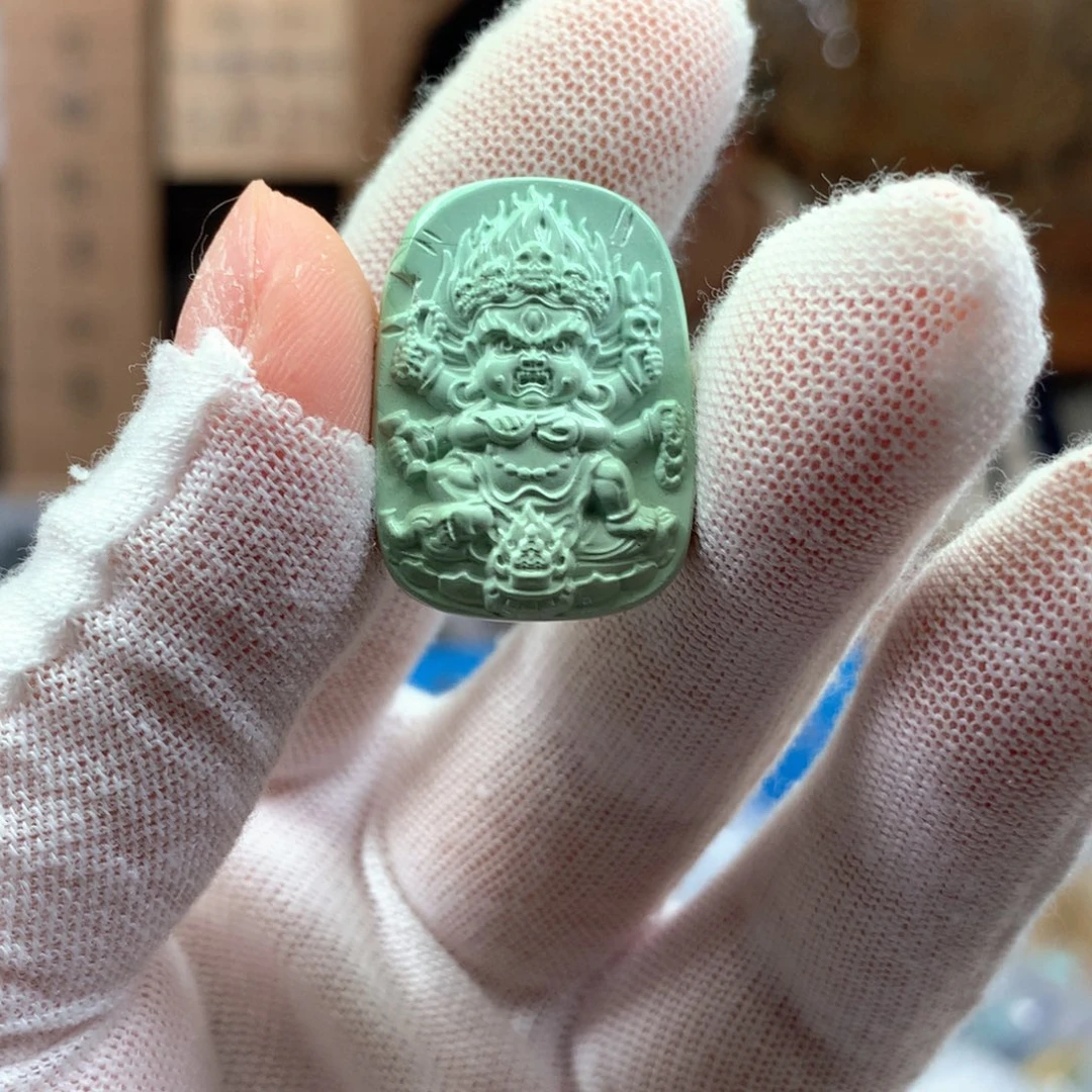 绿松石未镶嵌挂件