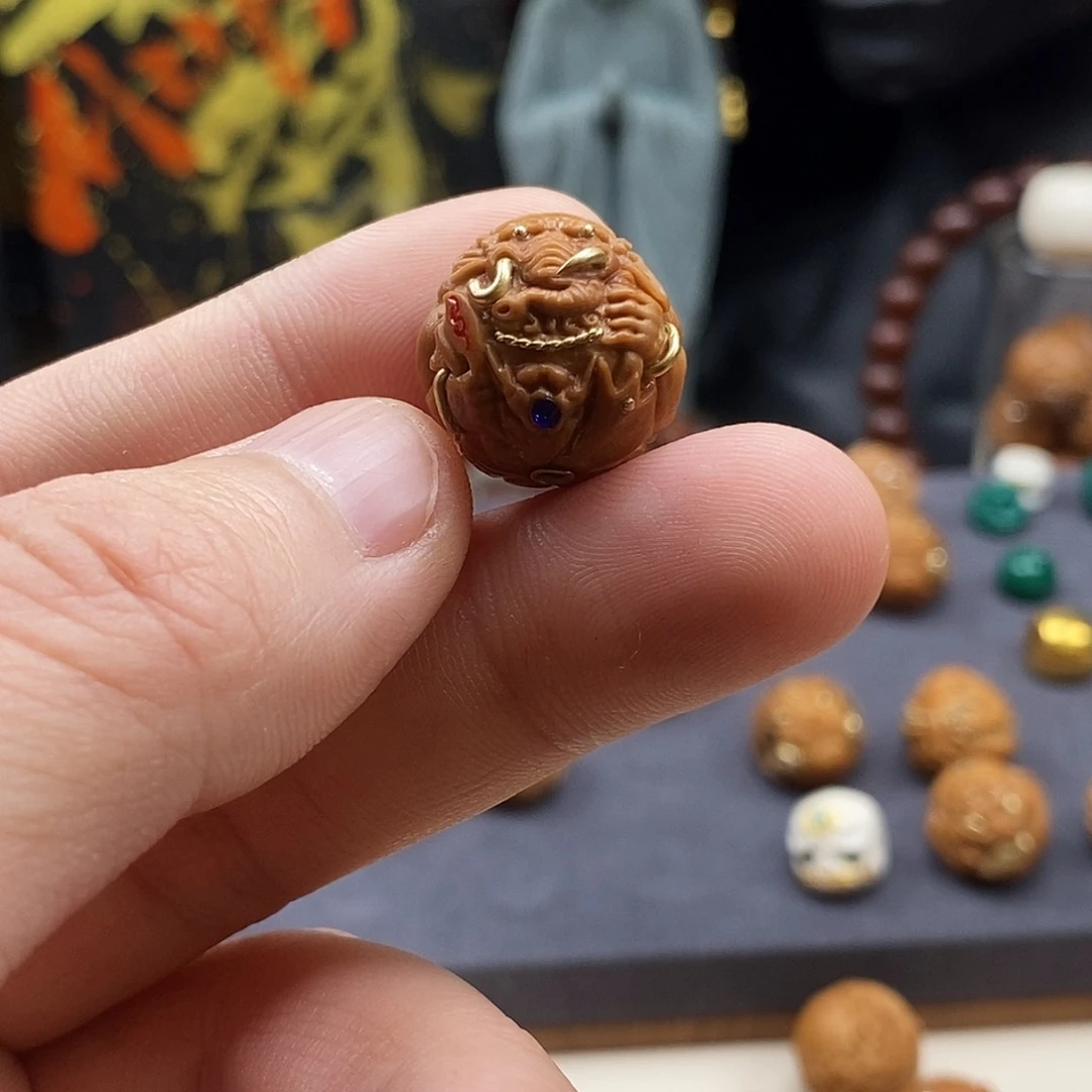 猴头核桃吊坠锦鲤象神