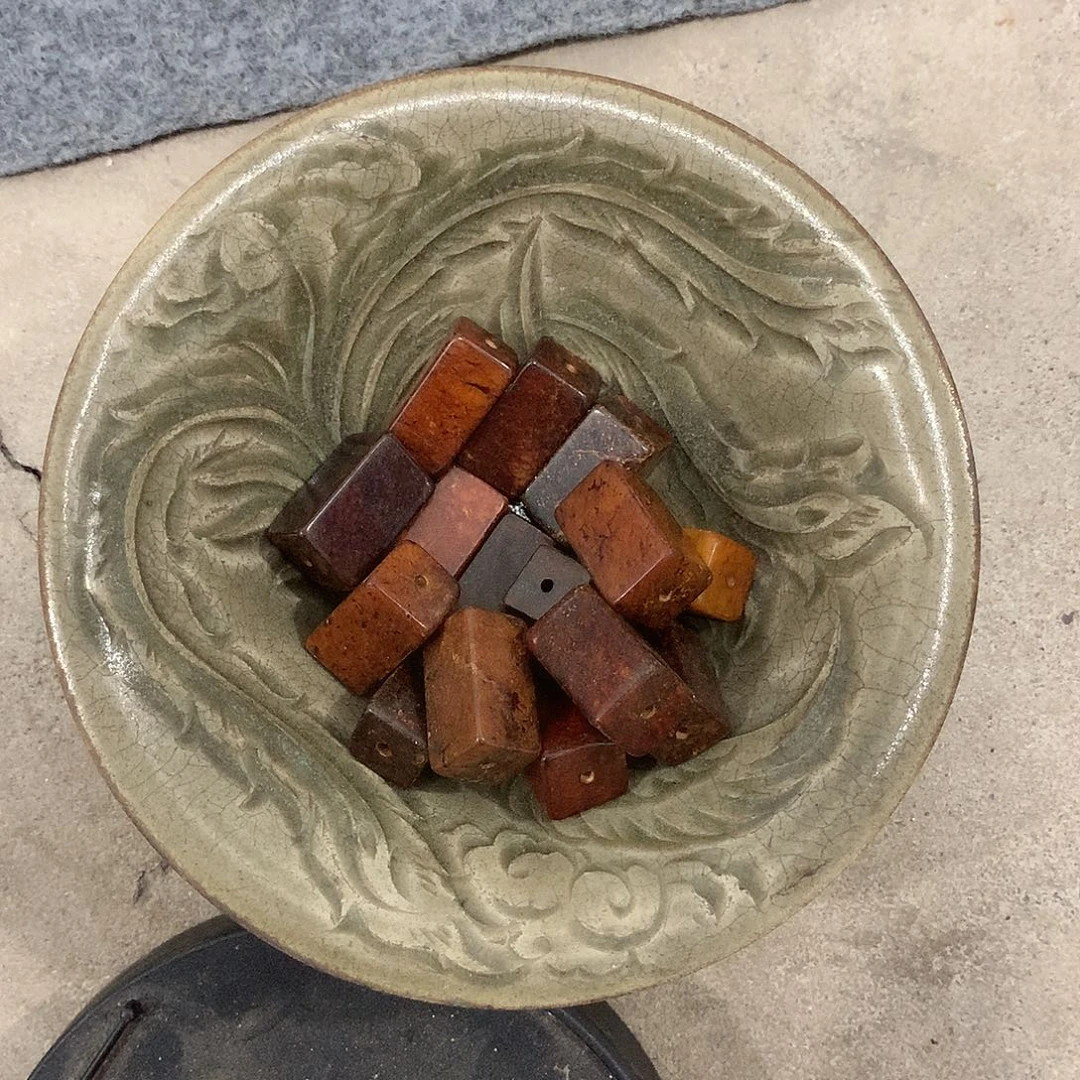 其他现代陶瓷工艺品