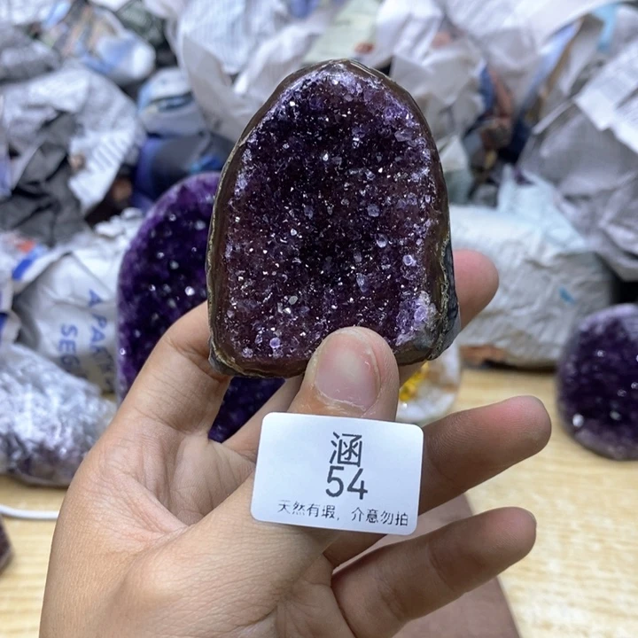 未镶嵌水晶大型摆件（非配饰）