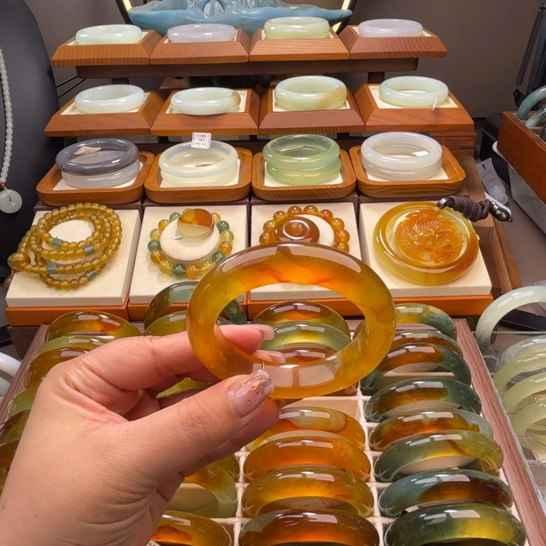 蛇纹石玉未镶嵌56-57