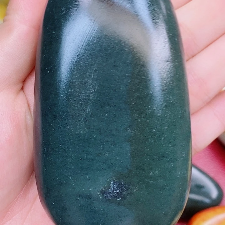 和田玉未镶嵌珠宝半成品