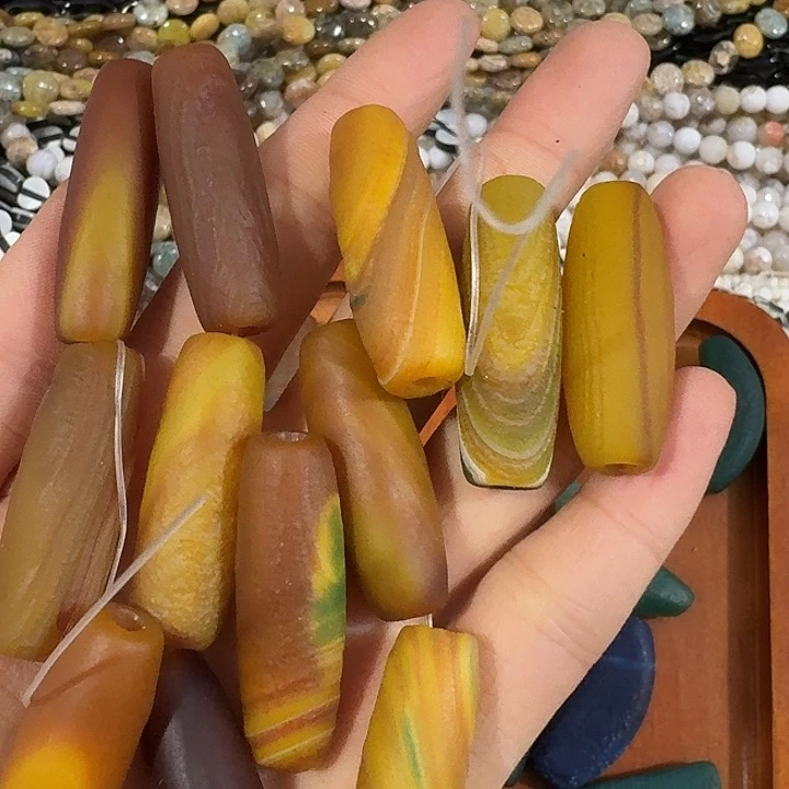 玛瑙/玉髓合金珠宝半成品一颗大孔老玛瑙天珠