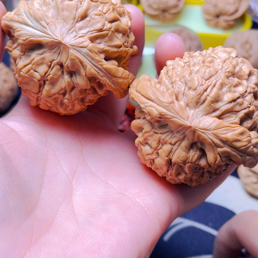 文玩核桃吊坠龙鼎一对