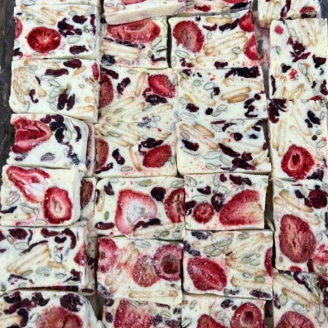 芒果草莓芙手工雪花酥糕点网红休闲零食美味