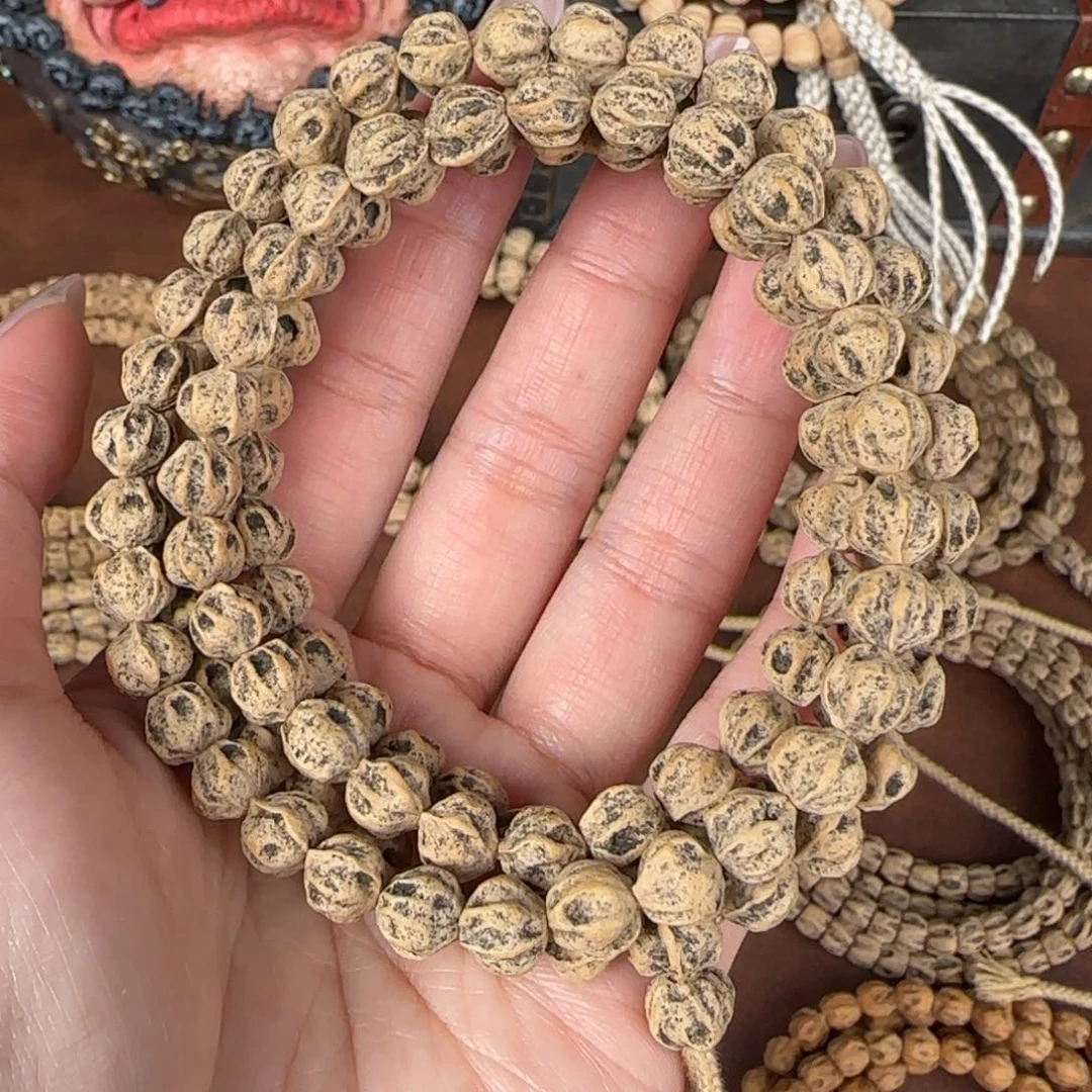 柏香籽/百香籽吊坠N****生