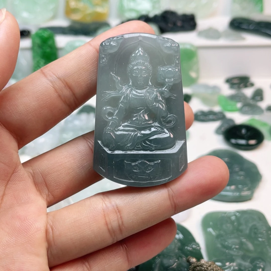 翡翠颈饰未镶嵌大势至