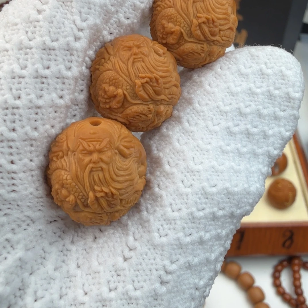 吊坠猴头核桃青龙关羽