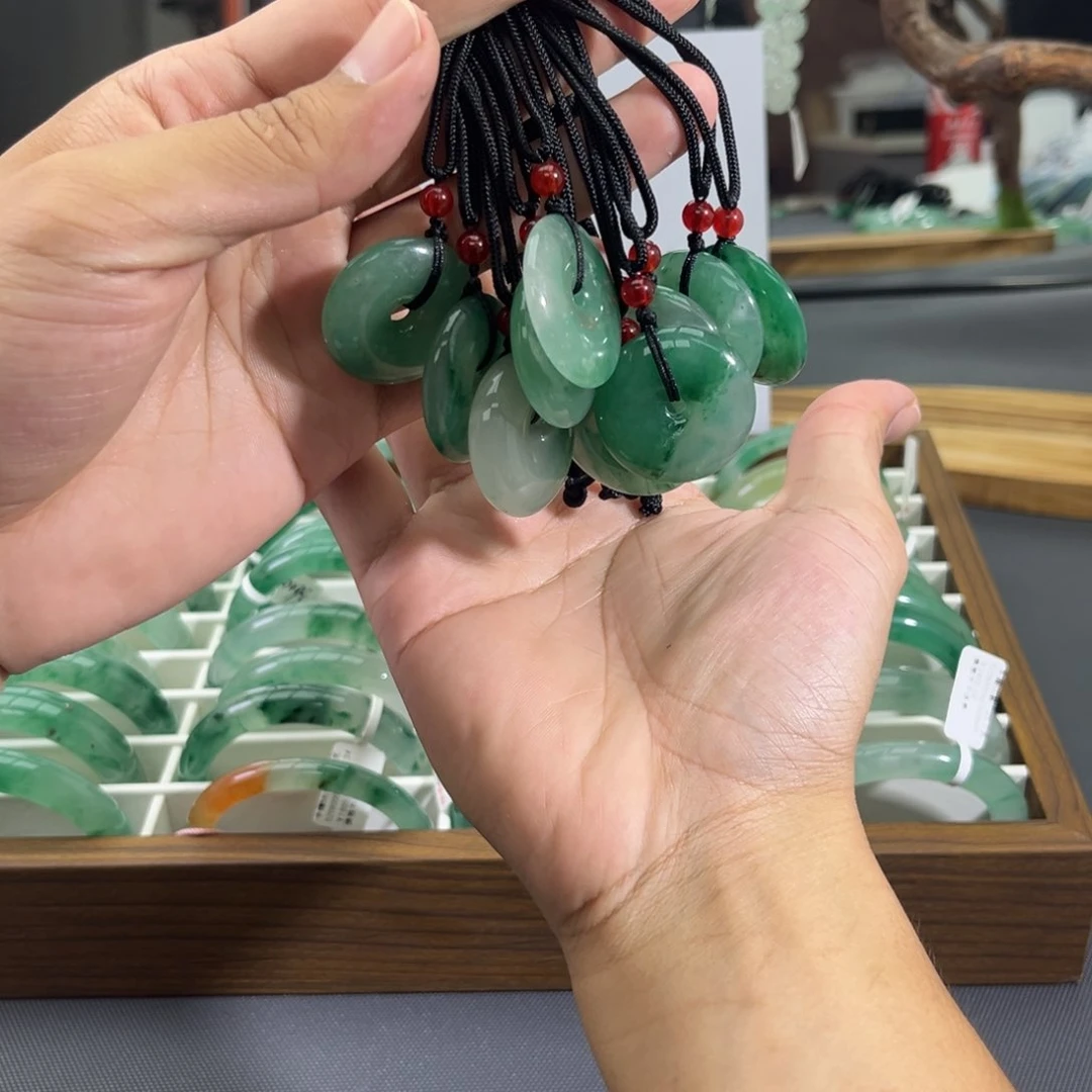 石英质玉未镶嵌吊坠(不含链)