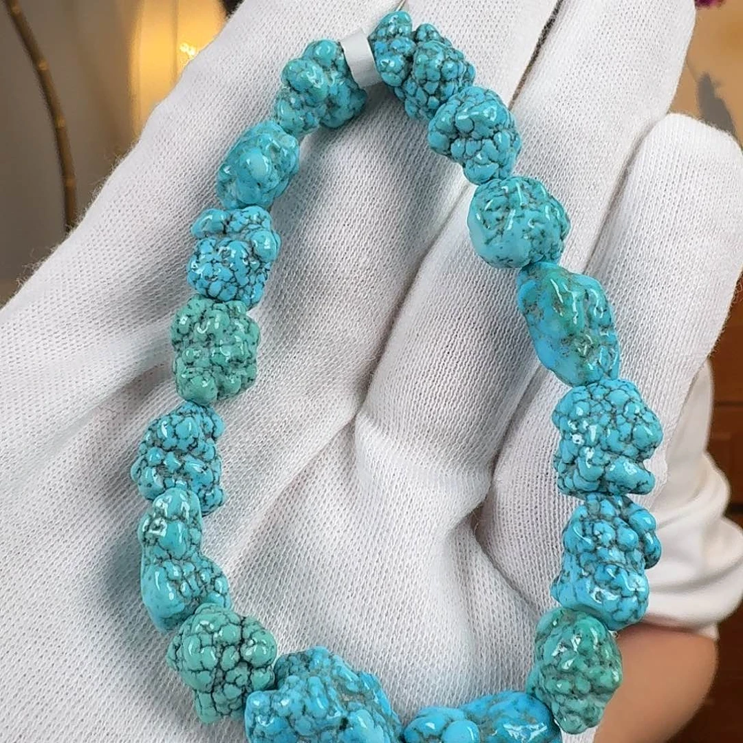 绿松石未镶嵌珠宝奇石