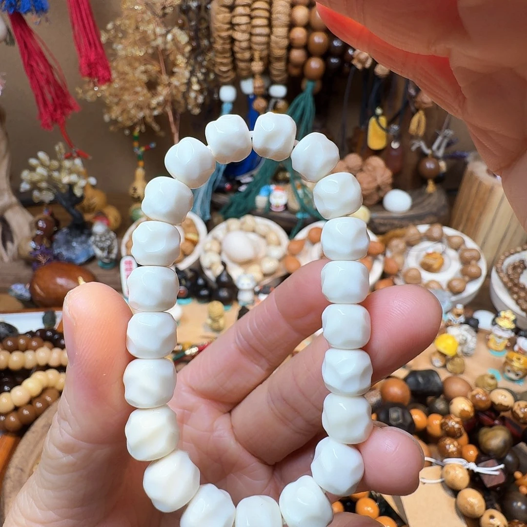 柏香籽/百香籽吊坠菩提树和