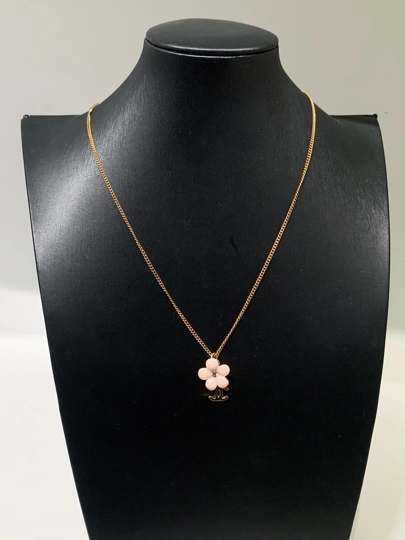 95新 Chanel/香奈儿 HIHI/05A粉色双C镶钻花朵项链11850858//