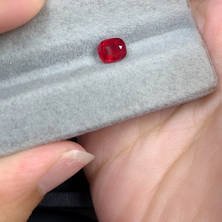 裸石尖晶石1ct绝地武士尖晶石吉尔德