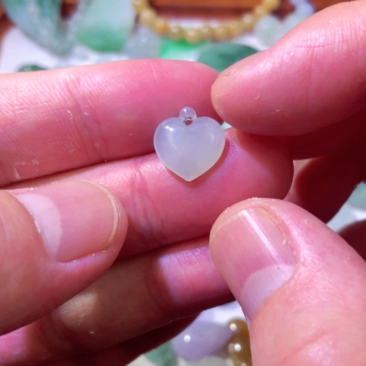 翡翠未镶嵌颈饰天然a货翡翠