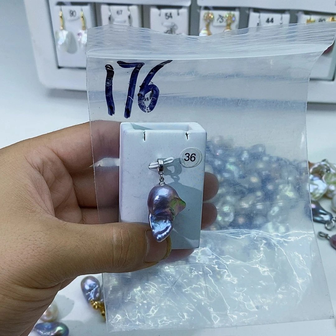 淡水珍珠合金颈饰
