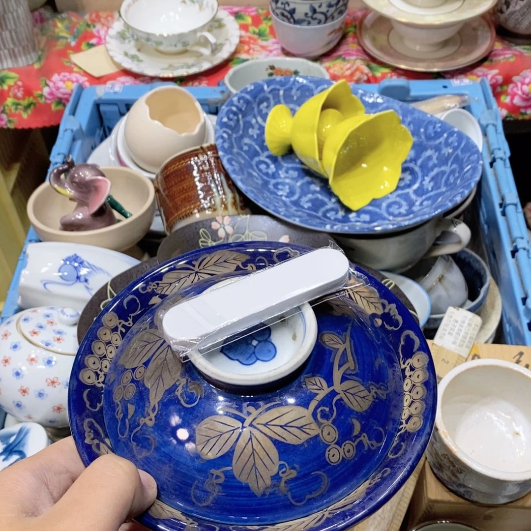 瓷片?*哈哈哈哈哈哈哈哈哈