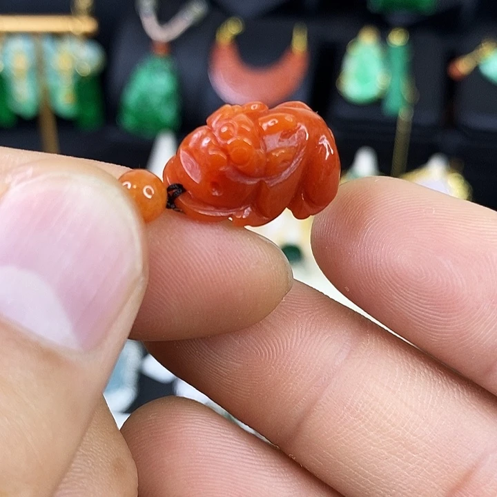 翡翠未镶嵌颈饰吊坠