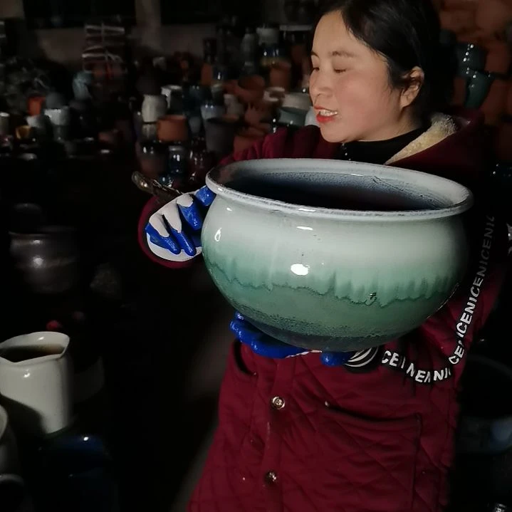 红陶口30高18瑕疵