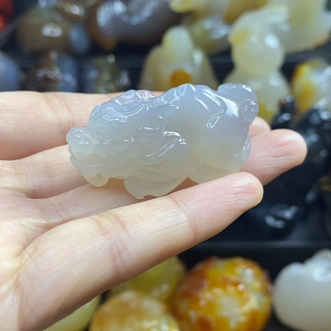 玛瑙/玉髓未镶嵌吊坠