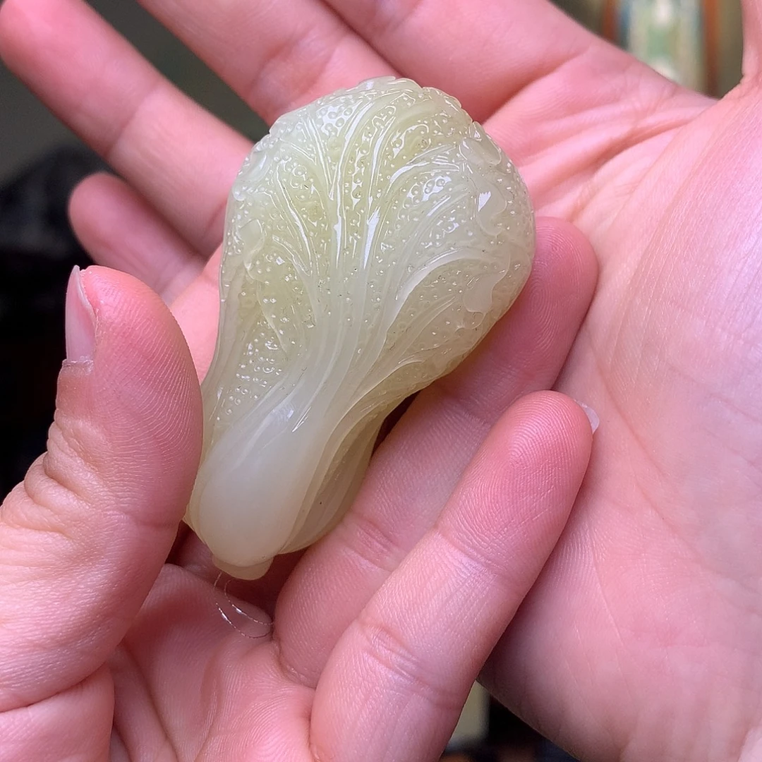 和田玉未镶嵌把件