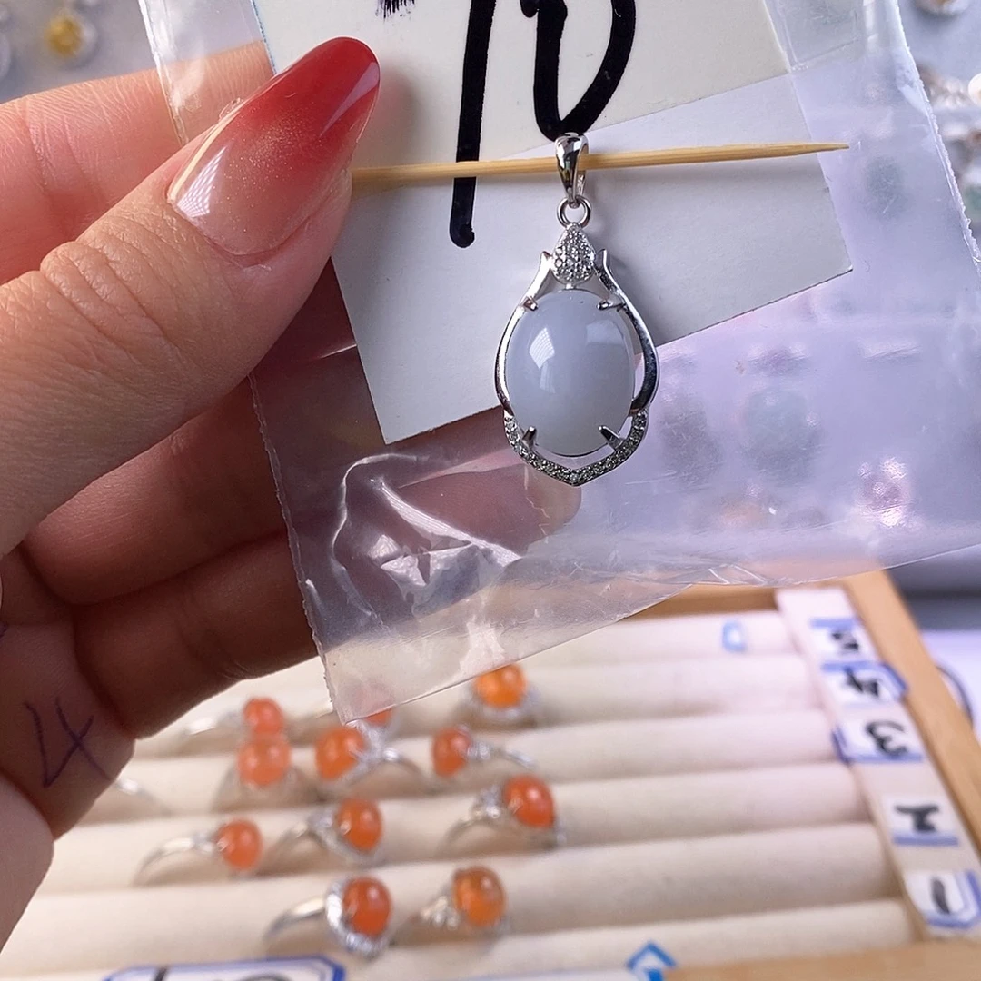 翡翠未镶嵌戒指缅甸