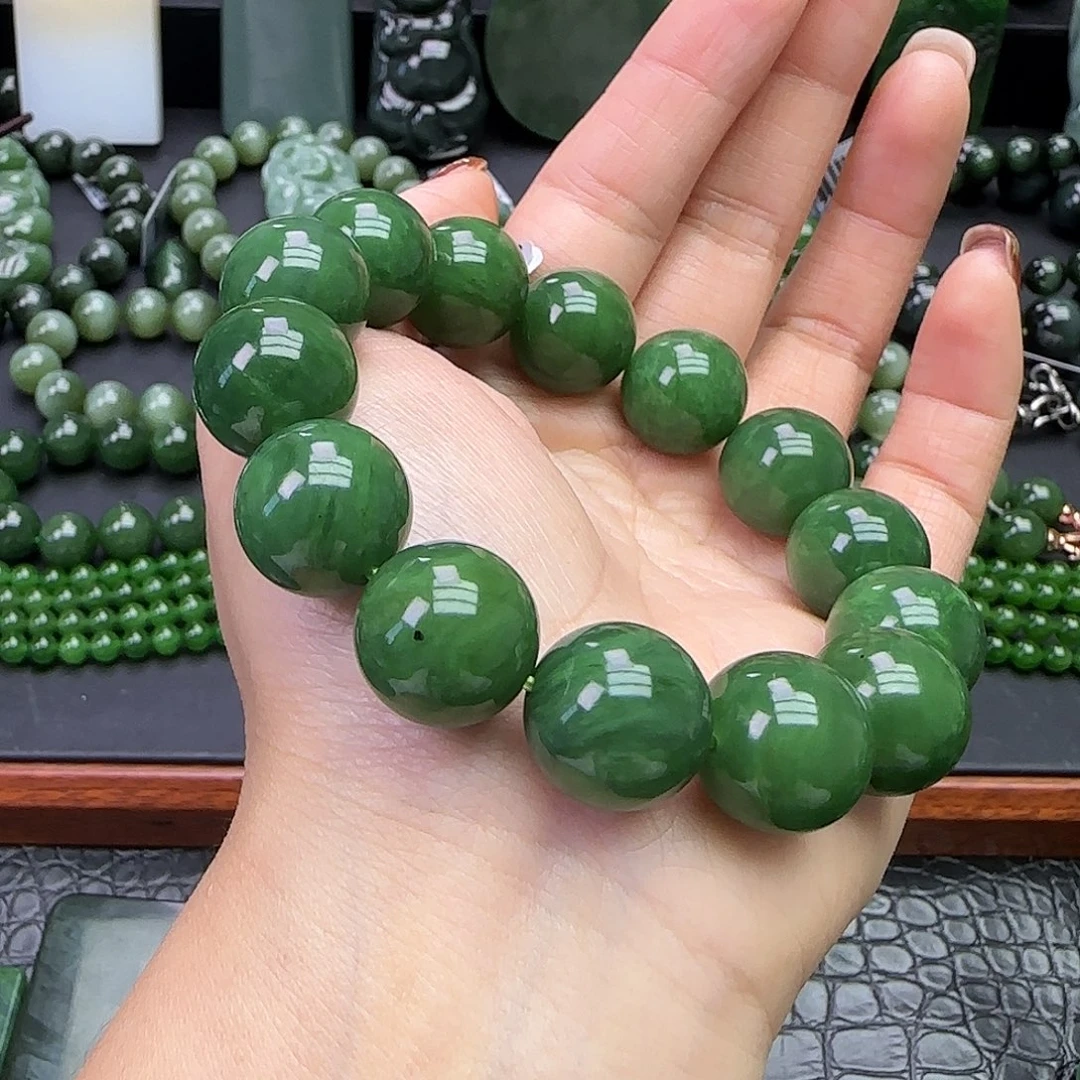 深***行和田玉未镶嵌珠宝奇石