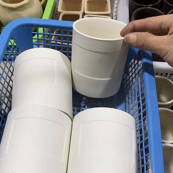 陶瓷花盆有孔 瑕疵介意勿拍