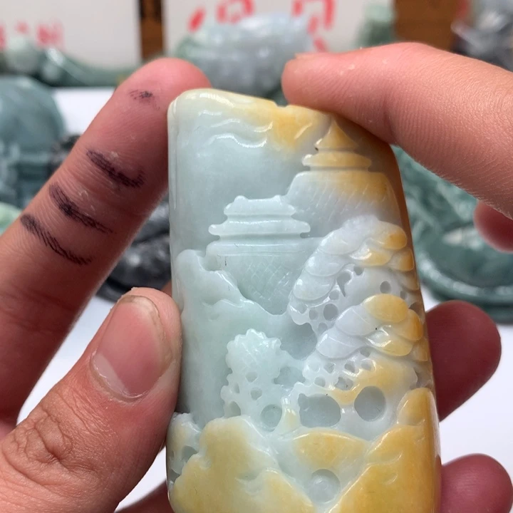 翡翠未镶嵌颈饰保真天然a货翡翠