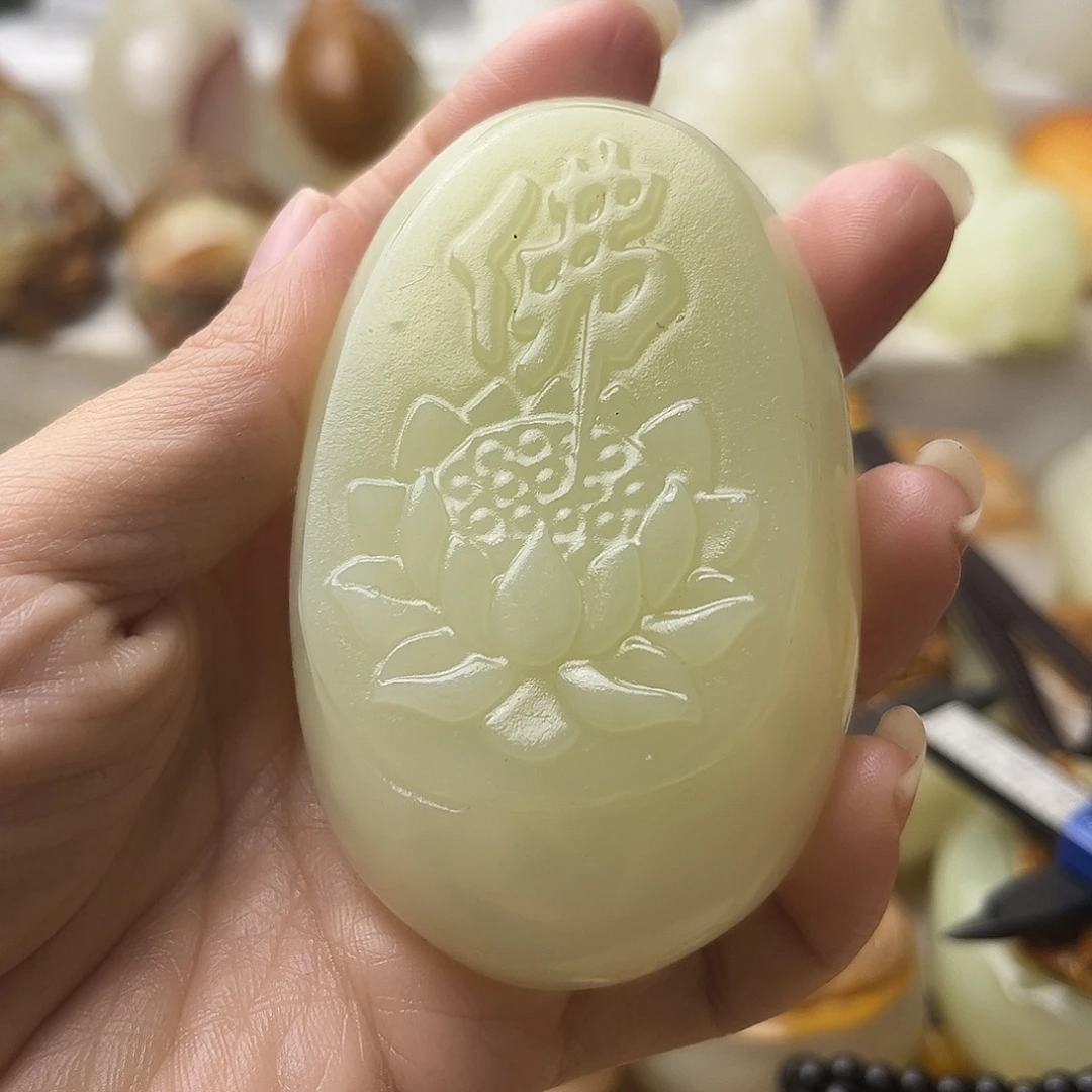 石材方解石不退换佛莲