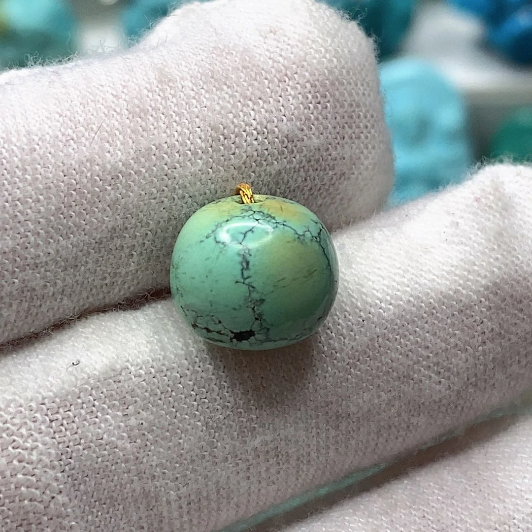 绿松石未镶嵌天然原矿 地大质检10.8mm