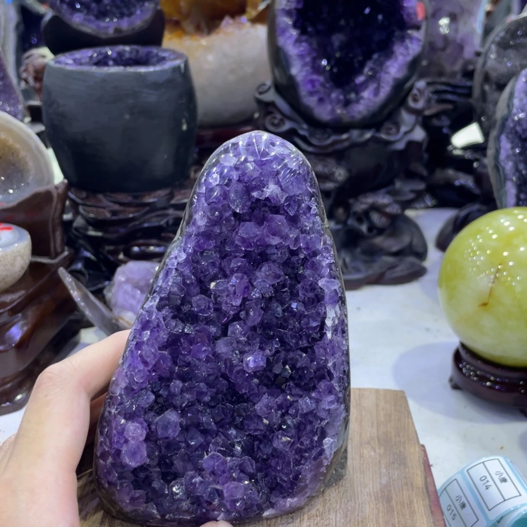 未镶嵌珠宝半成品水晶