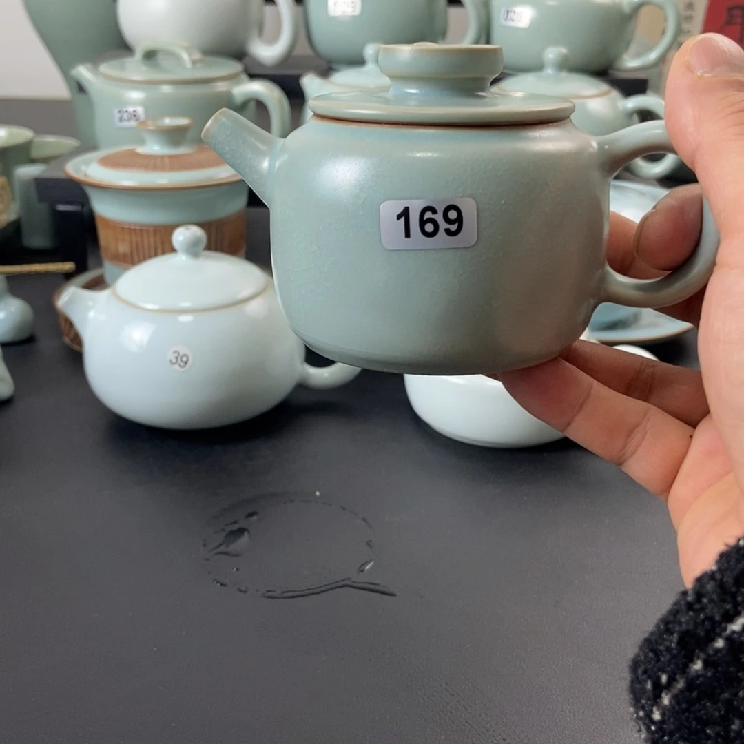 微瑕仿古釉小德钟虎